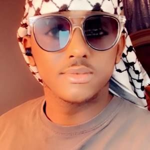 Meet your Posher, Ayman